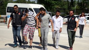 Antalya'da uyuşturucu operasyonu: 4 gözaltı