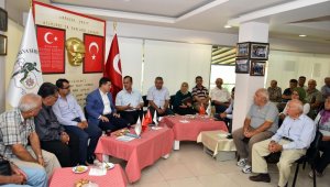 Başkan Tütüncü şehit aileleriyle bayramlaştı