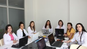 Bu okulda hiçbir çalışan sigara kullanmıyor