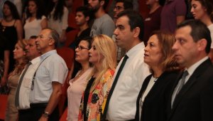 Akdeniz Üniversitesi Tıp Fakültesi'nde ilk ders heyecanı