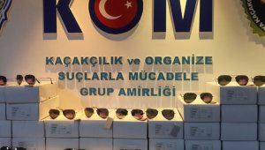 Alanya'da bin 140 adet kaçak gözlük ele geçirildi