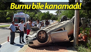 Takla atan araçtan burnu bile kanamadan çıktılar!