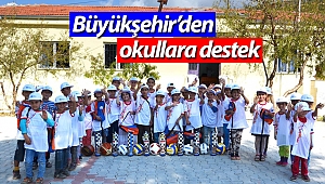 Alanya'daki okullara spor malzemesi yardımı