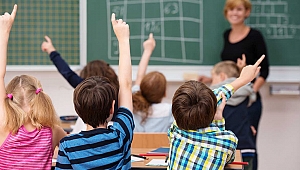 Çocuğunuz en arka sırada oturmak istiyorsa 'Sosyal Fobi' hastalığına yakalanmış olabilir