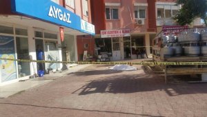 Emekli deniz astsubayının şüpheli ölümü