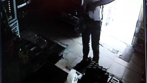 Silahla 93 liralık soygun yaptı, 200 liralık bisikletini bıraktı (videolu)