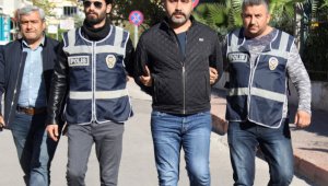 Antalya'da 4 kişiyi silahla vuran şahıs tutuklandı