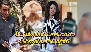 Büyükşehir Kumluca'da 'Sosyal Kart' dağıttı