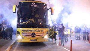 Fenerbahçe'ye Antalya'ya geldi (videolu)