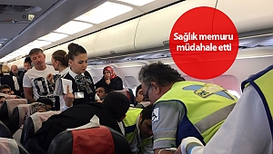 Uçakta fenalaşan kadına sağlık memuru müdahale etti (videolu)
