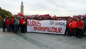 Antalyasporlu taraftarlardan Trump'un 'Kudüs Kararı' protesto edildi (videolu)