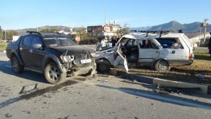 Gazipaşa Sanayi kavşağında kaza: 1 yaralı