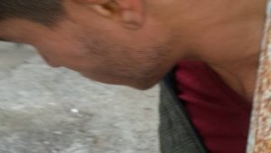 Soyduğu evin sahibine yakalandı