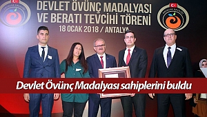 16 şehit yakını ve 2 gaziye Devlet Övünç Madalyası ve Beratı verildi