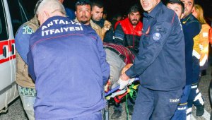 Antalya'da feci kazada ölü sayısı 2'ye yükseldi!