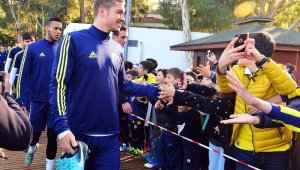 Fenerbahçe hazırlıklarını sürdürüyor