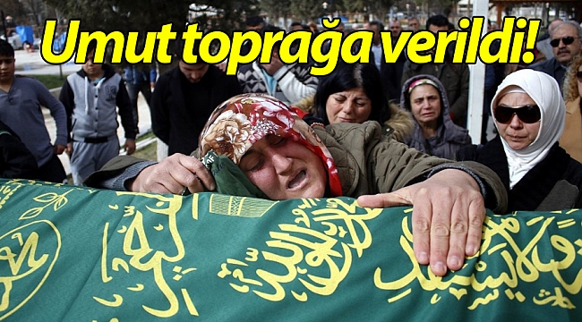 Gülsüm annenin Umut'u toprağa verildi! (Videolu)