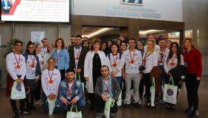 Uluslararası Öğrenciler AÜ Organ Nakli Merkezin'de