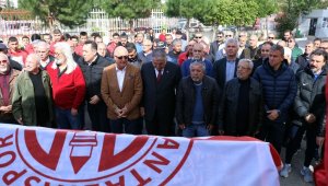 Antalyaspor'dan hayatını kaybeden eski futbolcusuna tören