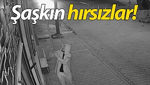 Kamera açısını bozayım derken düzelten şaşkın hırsızlar kamerada (Videolu)