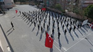 Öğrencilerden Afrin'e, komando marşlı destek