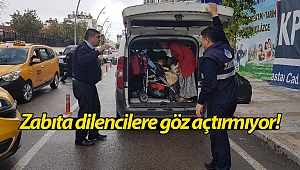 Alkol alıp dilenen yaşlı kadın zabıtaya kök söktürdü! (Videolu)