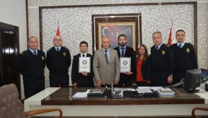 Antalya'da Ayın Polisleri Ödüllendirildi