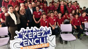 Tütüncü, Gençlerle buluştu
