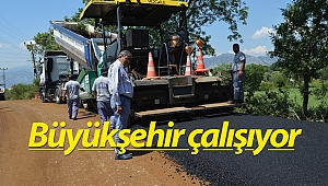 Döşemealtı-Ekşili yoluna sıcak asfalt