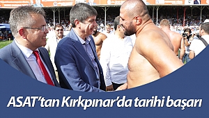 Başkan Türel Antalyalı pehlivanları kutladı