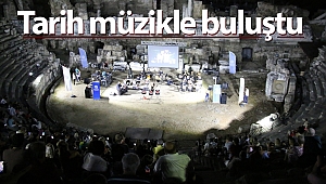 Side Antik Tiyatro'sunda Film müzikleri yankılandı