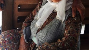 102 yaşındaki kadın kanepeden düşerek öldü