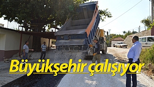 Kaş Doğantaş grup yolu asfaltlanıyor