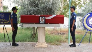 Polis memuruna Antalya'da veda