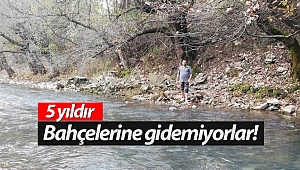 Bahçe sahibi yolu kapattı, köylüler dereden tepeden ulaşım sağlamaya başladı!