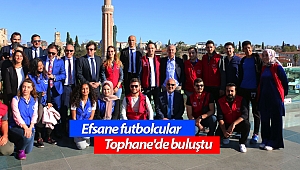 Efsane futbolcular Tophane’de buluştu