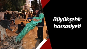 Zarar gören heykeller onarılıyor