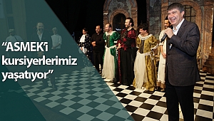 Başkan Türel, ASMEK kursiyerleri ile tiyatro izledi