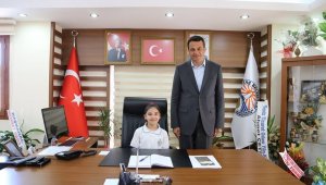 23 Nisan'da Kaş'ın çocuk belediye başkanı oldu