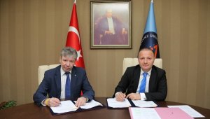 Akdeniz Üniversitesi ve Puşkin Leningrad Devlet Üniversitesi işbirliği protokolü İmzaladı