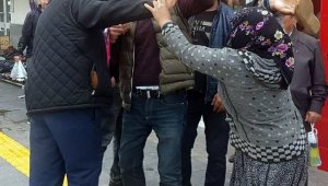 Antalya'da dilenci kadınlar, kendilerini dolandırıcılıkla suçlayan adama saldırdı