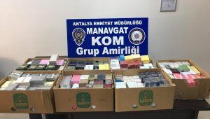 Antalya'da gümrük kaçakçılığı iddiasına 5 gözaltı