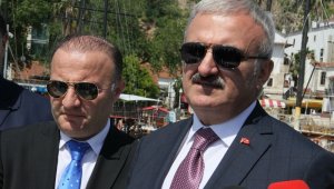 Dünyanın 3600 yıllık en eski ticaret gemisi batığı Antalya'da bulundu