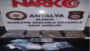 Kargodaki uyuşturucu polise takıldı