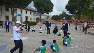 Kumluca'da Geleneksel Çocuk Oyunları Şenliği