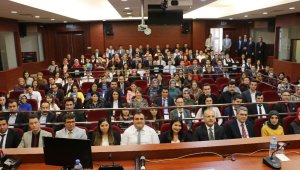 Mesleğe yeni başlayan ve 25 yılını doldurmuş adli personele tebrik belgesi