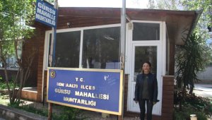 Mührünü çantasında taşıyan seyyar muhtar
