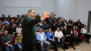 Polis başmüfettişi Sula, gençlerle bir araya geldi