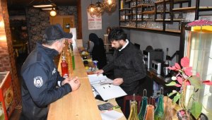 Polis, okul çevrelerinde göz açtırmadı