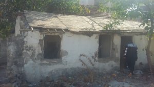 Suça mekan olan 3 metruk bina yıkıldı